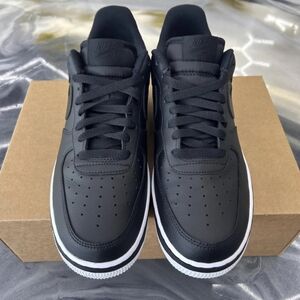 Size 9 Nike Men's Air Force One Low "Bold AIR"